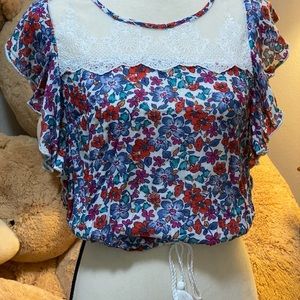 Hollister floral blouse